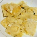 Spaghetti di cavolfiore con basilico e funghi